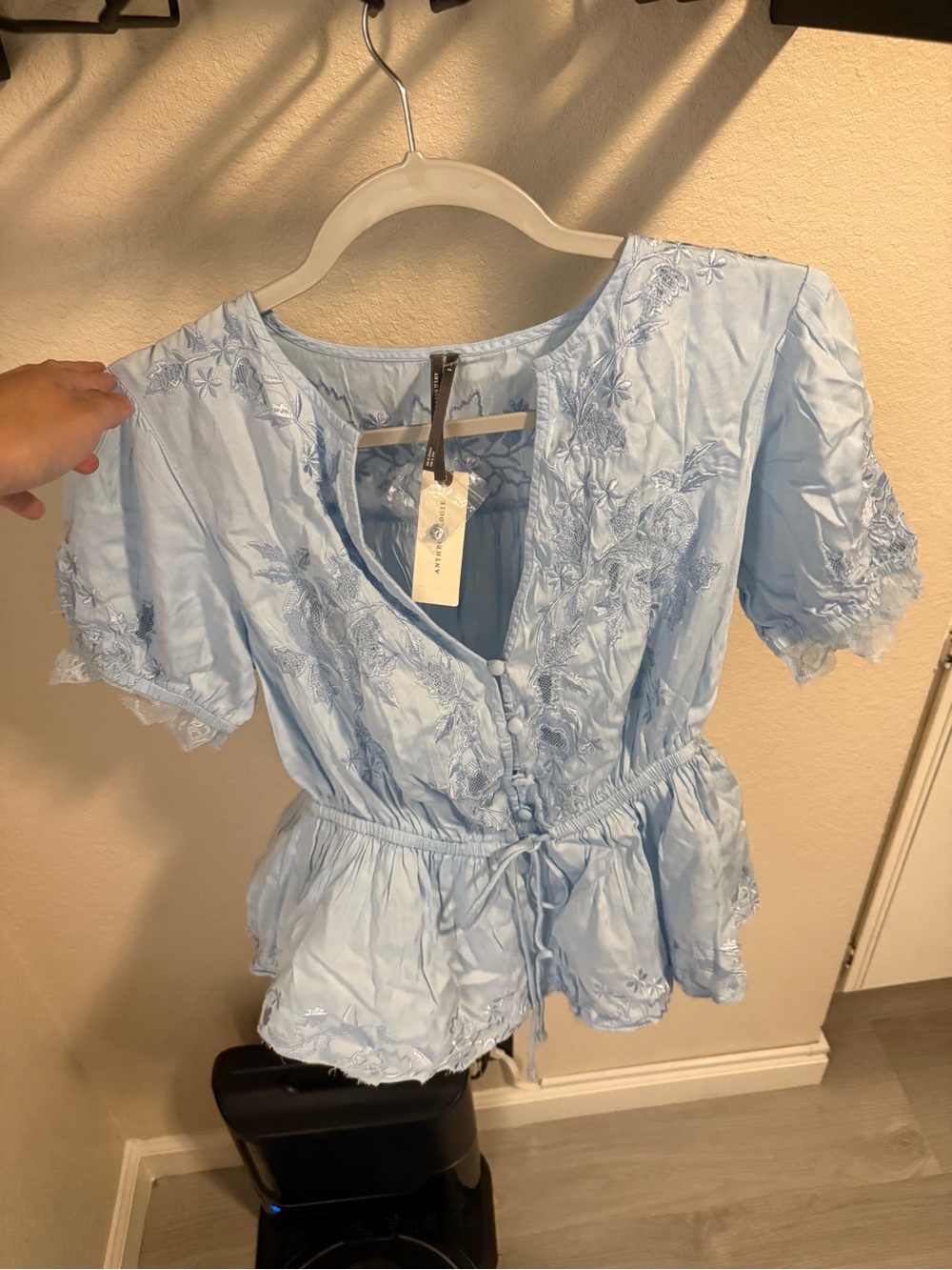 Anthropologie NWT Embroidered V-Neck Peplum Blouse Light Blue Puff Sleeve Small